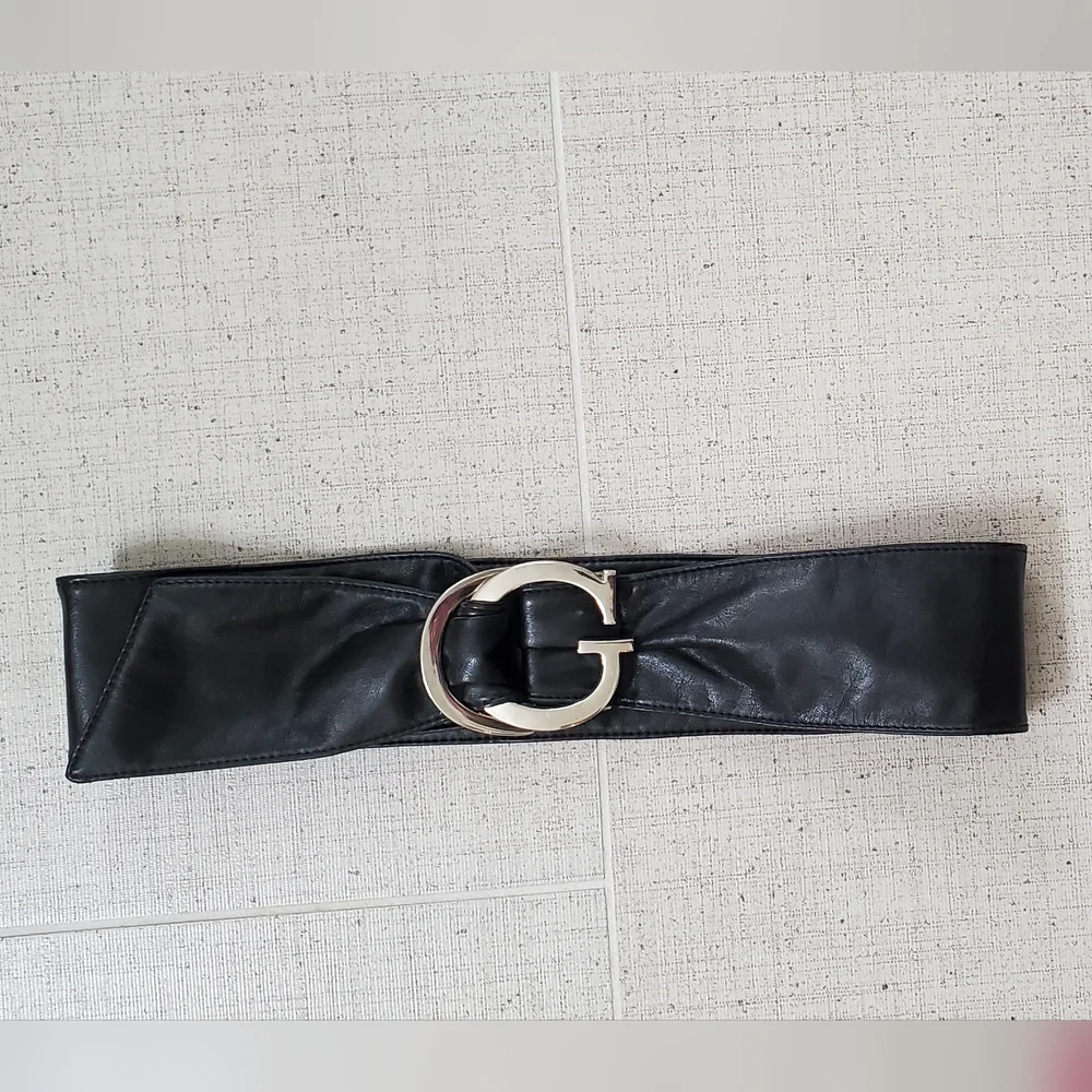 Soft Black Vegan Leather Sash Belt, Double Ring/Letter G Buckle, Medium, EUC